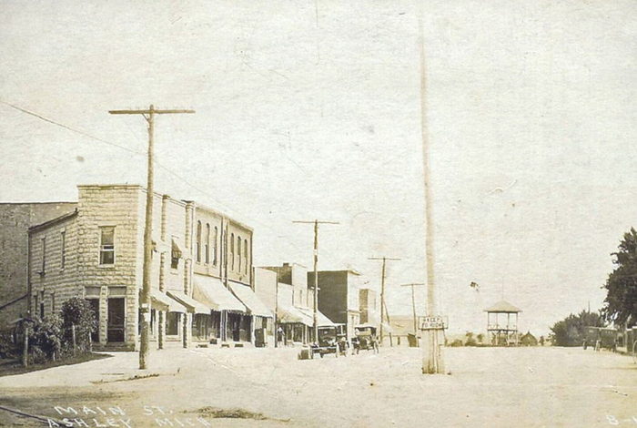 Ashley - Old Post Card Photo (newer photo)